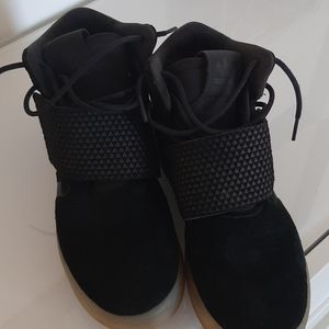 Adidas tubular sneakers